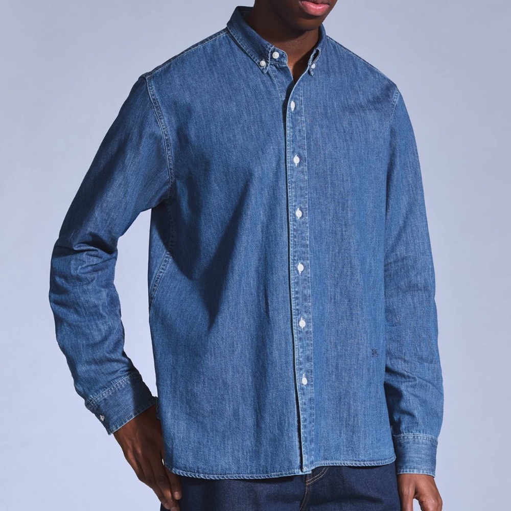 Levi’s blue tab Japanese relaxed button down denim shirt